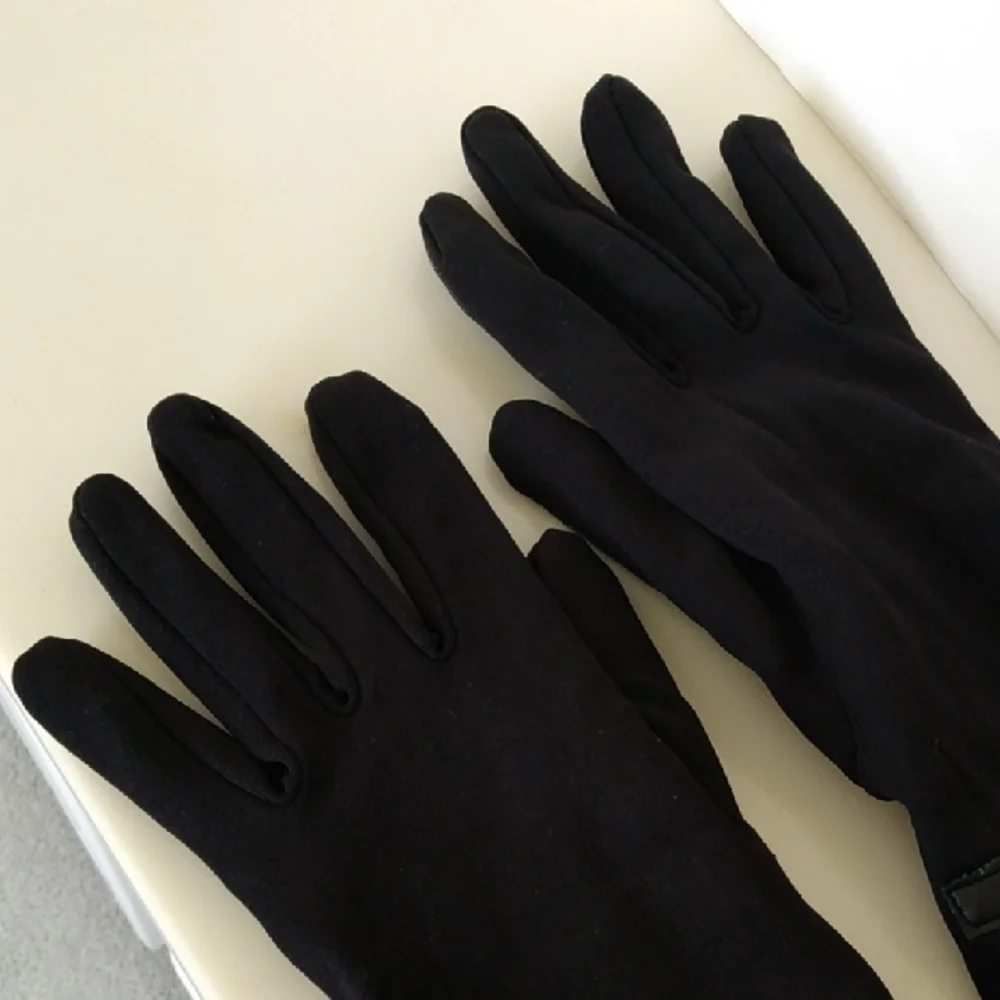Womens Black Lined Stretch Gloves